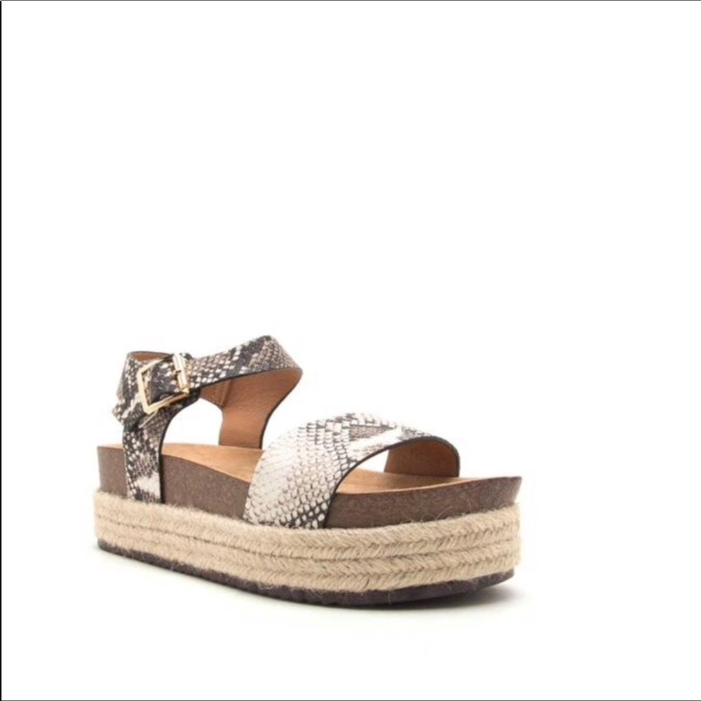 1 Left! Snake Beige Brown One Band Sandals! - Picture 3 of 6